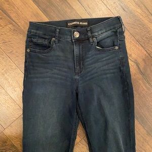 Express size 0R Supersoft Legging Highrise jeans